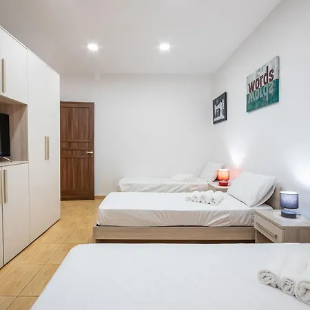 A Large House In With Bbq & Terrace By 360 Estates Apartment