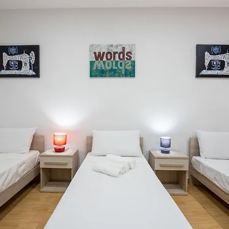 Apartman A Large House In With Bbq & Terrace By 360 Estates *