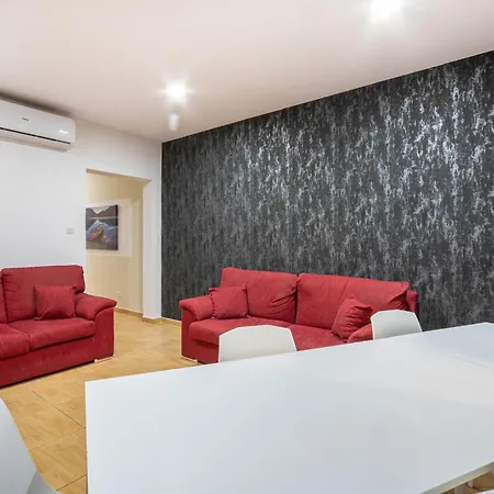 A Large House In With Bbq & Terrace By 360 Estates Apartman