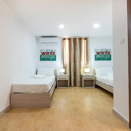 Apartman A Large House In With Bbq & Terrace By 360 Estates