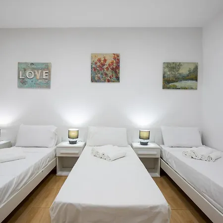 Apartamento A Large House In With Bbq & Terrace By 360 Estates